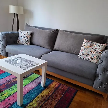 Dina's Place * Подгорица