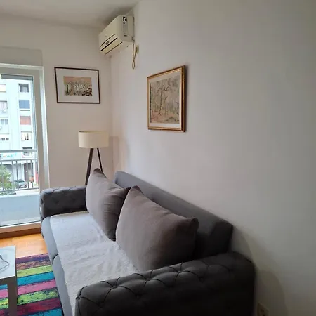 Dina's Place Apartmán Podgorica