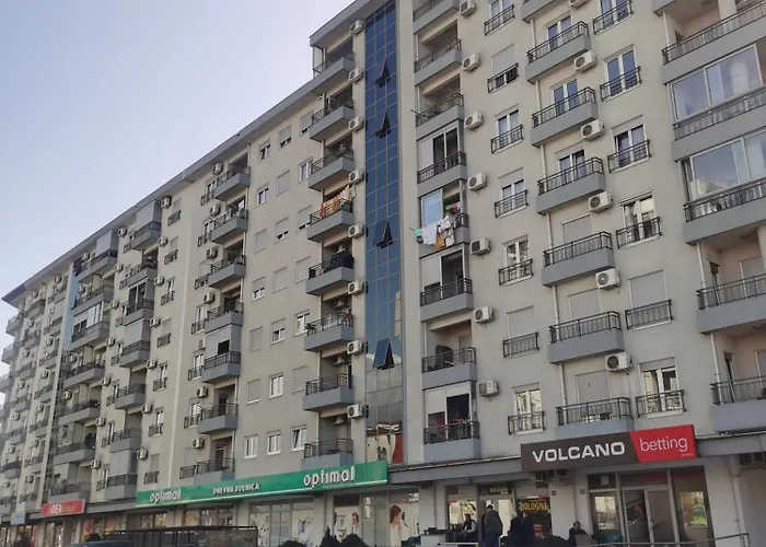 Dina's Place Апартаменти