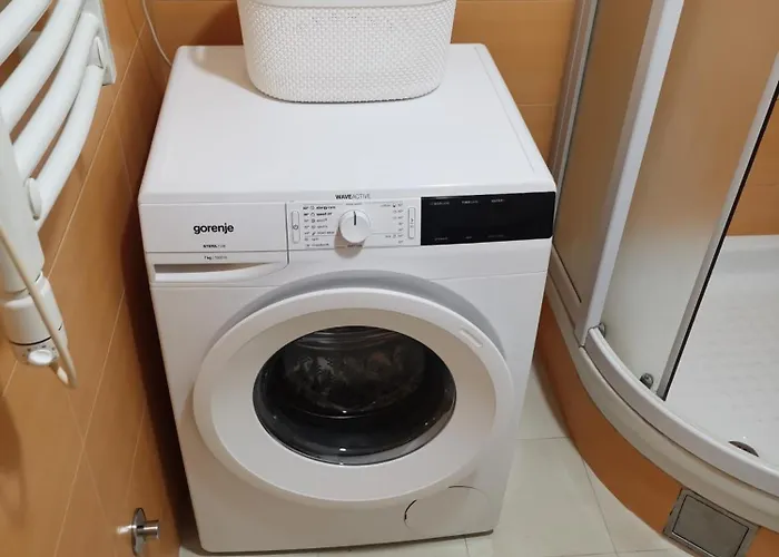 Dina's Place * Подгориця