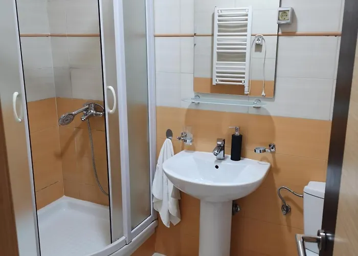 Dina's Place Апартаменти Подгориця